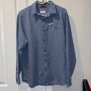 Men’s Columbia ,size S,Omni-shade sun protection long sleeved button down, comfy